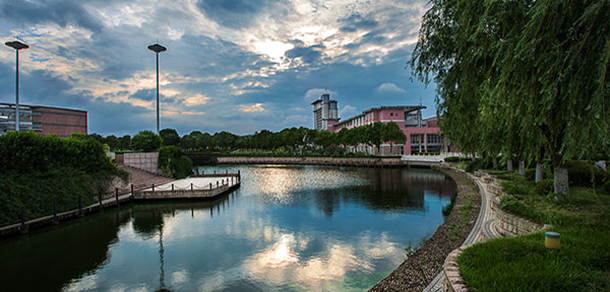 南京財經(jīng)大學 - 最美大學