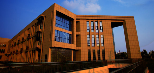 安徽職業(yè)技術學院 - 最美大學