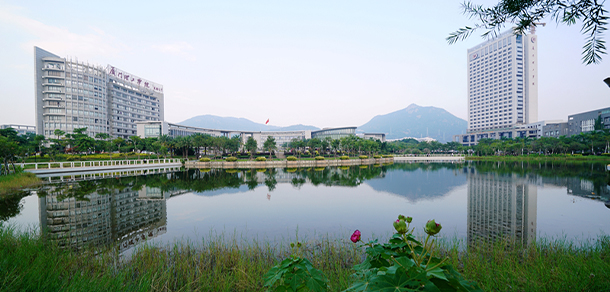 廈門(mén)理工學(xué)院 - 最美大學(xué)