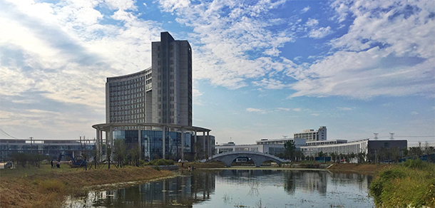 鄭州旅游職業(yè)學院 - 最美大學