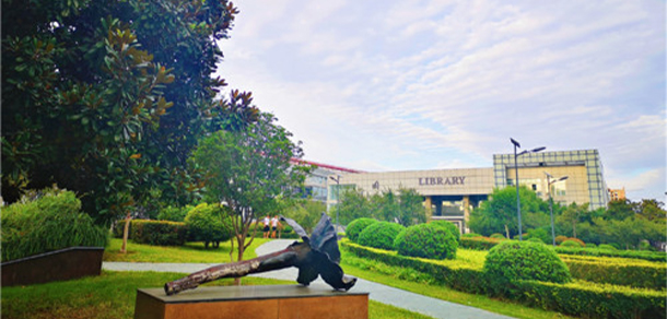 鄭州城市職業(yè)學院 - 最美大學