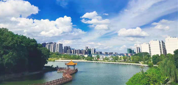 湖南科技大學瀟湘學院 - 最美院校