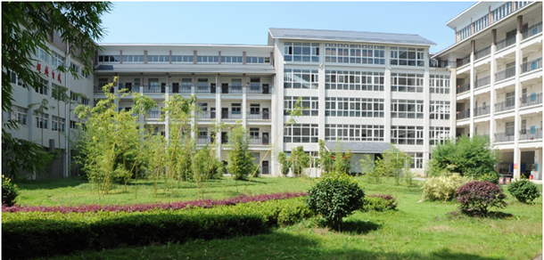 湘西民族職業(yè)技術學院 - 最美大學