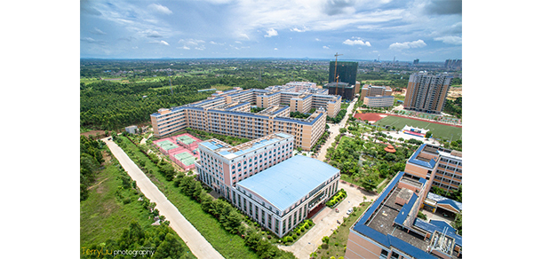 湛江科技學院 - 最美院校
