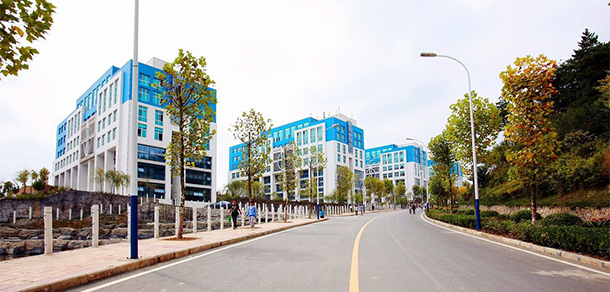 貴州職業(yè)技術學院 - 最美大學