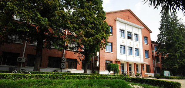 上海體育學院 - 最美大學