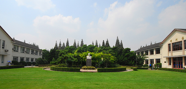 上海體育學院 - 最美大學